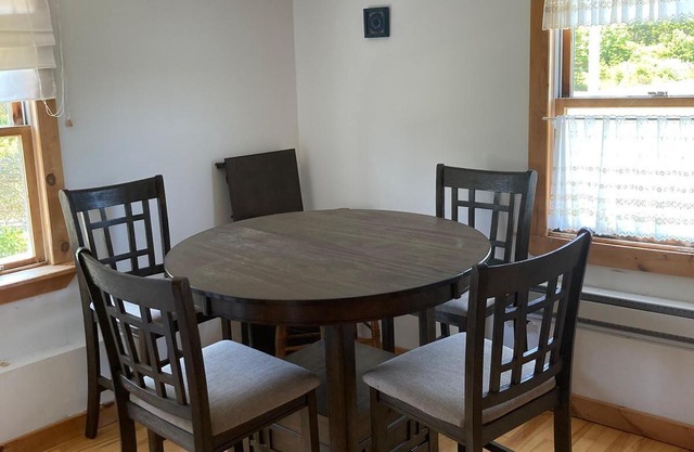 Relax in Nova Scotia for up to 6 people
