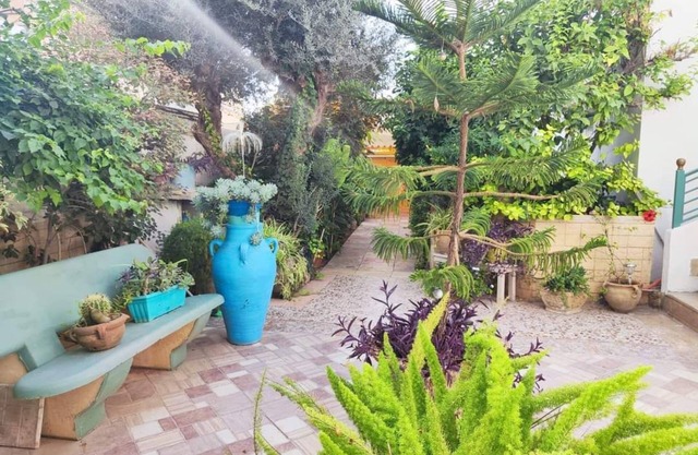 Relaxation House in Carthage, Tunisia