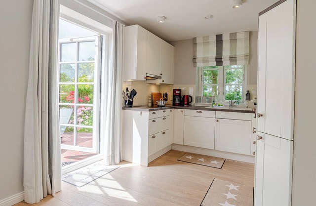 "Relaxed time out at Mimis Hüs: Your dream vacation in Süderende!"