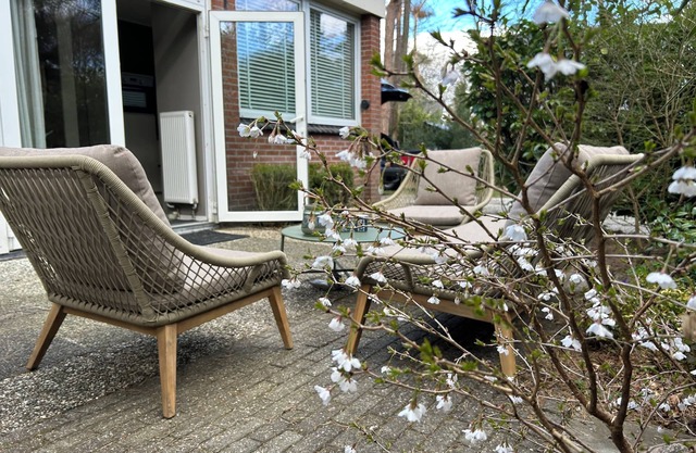 Relaxen in Sfeervolle Bungalow Nabij Nationaal Park Dwingelderveld Drenthe
