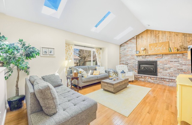 Relaxing Escape Near Denver - 5 Bedrooms!