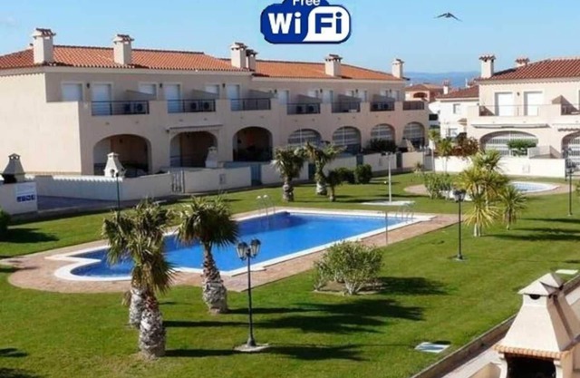 Relaxing House. Near the Sea. Private parking. Barbecue. Air-conditioning.