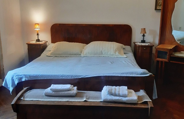 Relaxing, romantic double suite close to the Gara de Nord, ideal for lovers