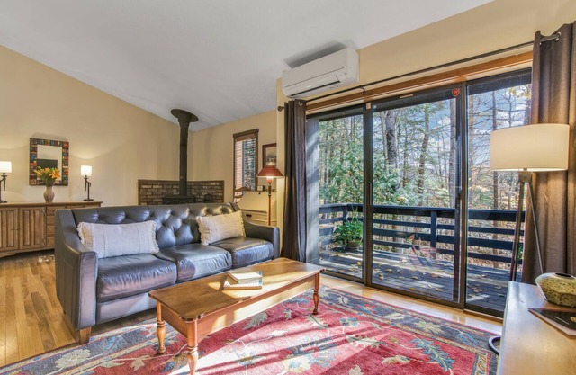 Relaxing Unit in Heart of Quechee | Mill Run 2C