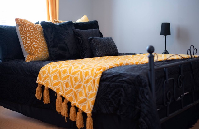 Remodeled historical loft walking distance from the Square.