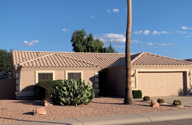 Remodeled single story home,1 mi to downtown Chandler, 14+ day discount, call us