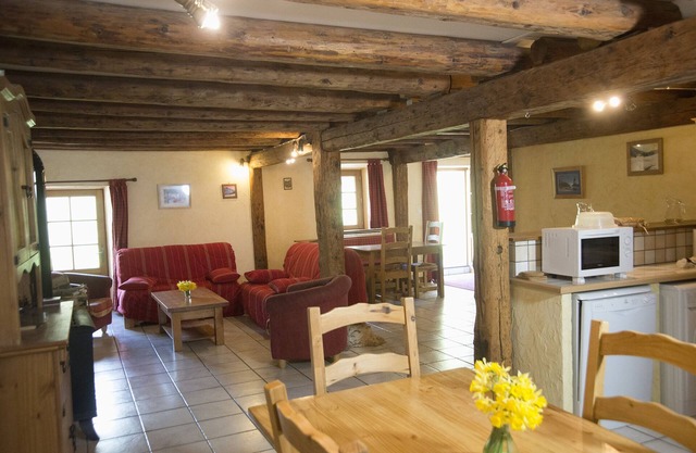 Renovated 120 square metre gîte in old farmhouse