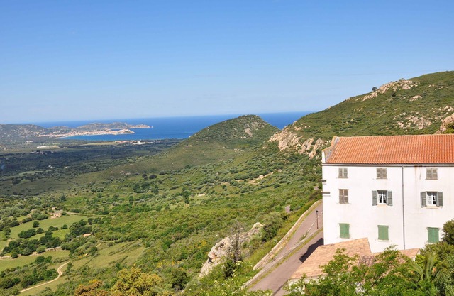 RENOVATED BERGERIE CLIMATISEE PANORAMIC VIEW POOL HEATED BEACHES A 12MN
