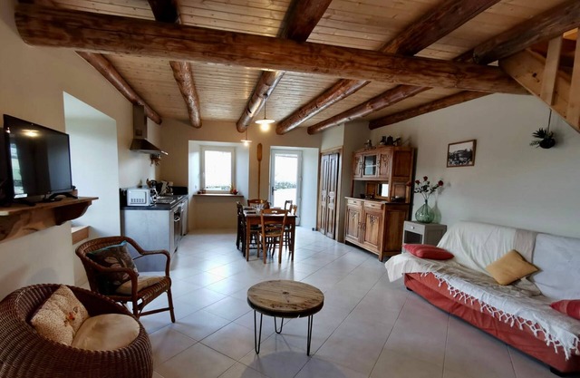 Renovated cottage in the heart of Auvergne