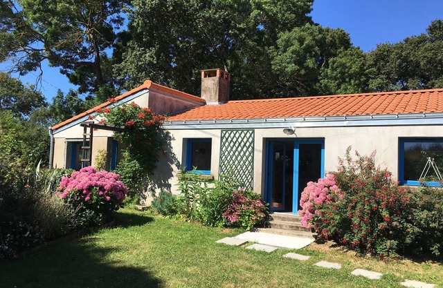 Renovated farmhouse in a quiet location 5 minutes from the sea