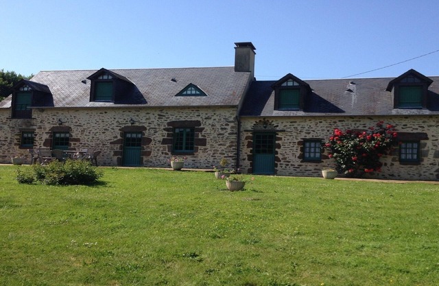 renovated farmhouse - near drill