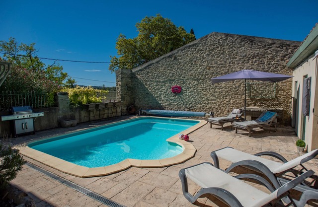 Renovated farmhouse with private pool