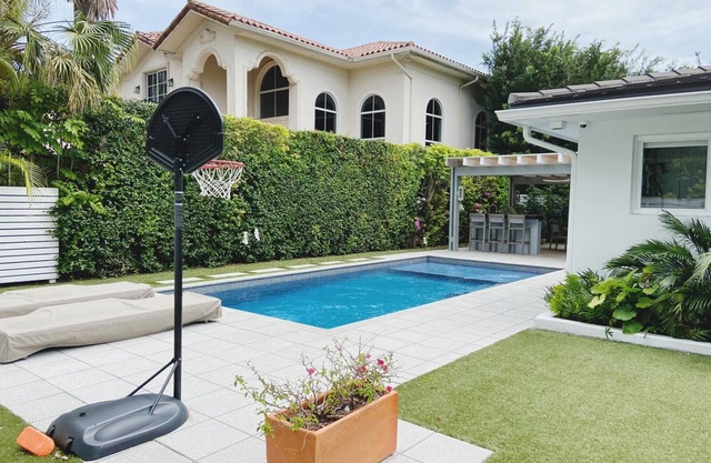 Renovated home in the heart of South Miami