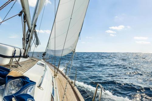 Rent a Cabin on a Sailing Yacht!
