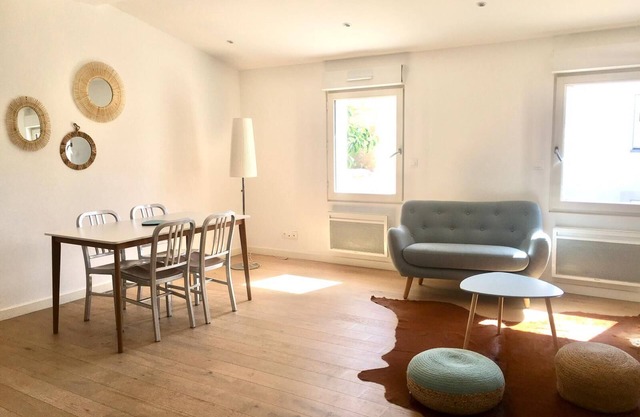 Rent apartment Bordeaux Centre Fondaudège -2 bedrooms, 58m² (83 m2 total)