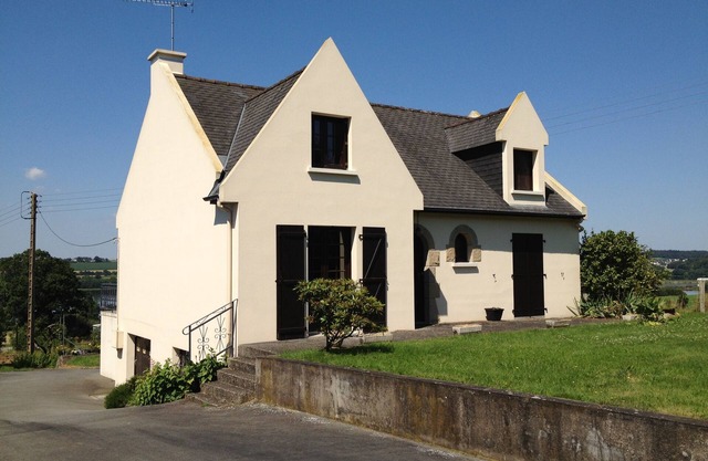 Rent beautiful 1 bedroom apartment, kitchen, in the countryside, 5 min. Window.