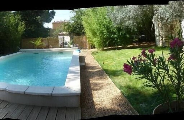 Rent Holiday House Near AVIGNON With Private Pool.