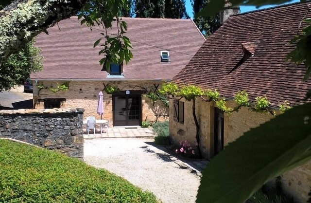 Rental cottage "Lou Cantou" in Black Périgord