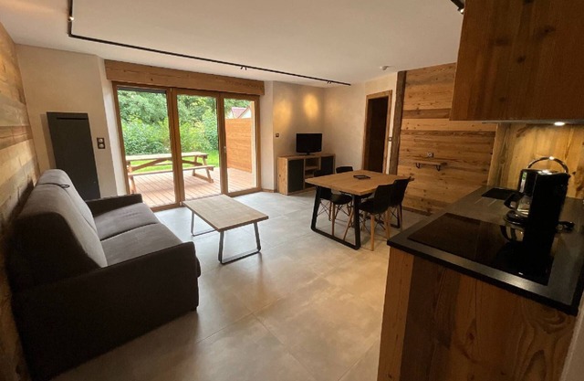 Rental of 12 gîtes and 1 chalet that can accommodate 2 to 10 people.