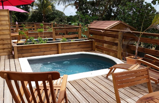 Résidence les 2 Moulins private swimming pools/jacuzzis and 3 minutes from the beach