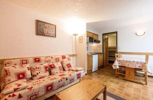 Residence Parnasse 1 - Apartment 4 people ideally located in the village centre - Parking and Wifi
