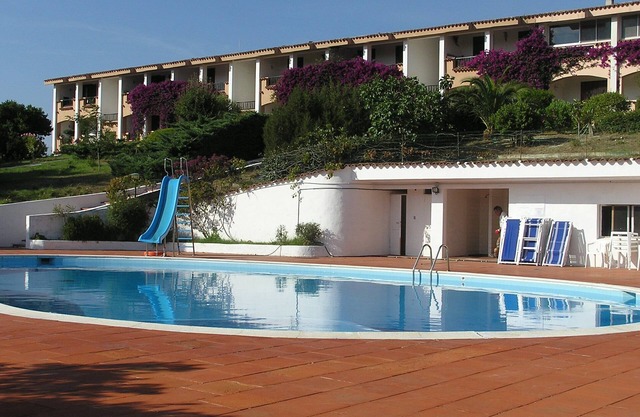 Residence Pinnetta - 6-seater apartment with free pool and WiFi