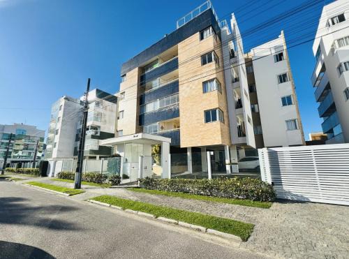 Residencial Larissa - Apartamento na Praia de Palmas - 2 Dormitórios até 6 pessoas