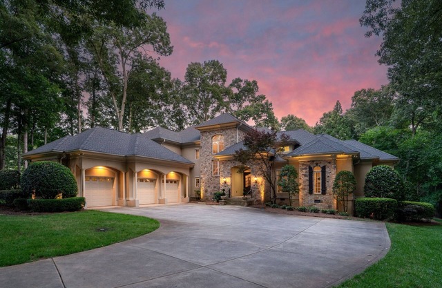 Resort-Style Home Waxhaw NC: Celebrate Thanksgiving with a Family Getaway