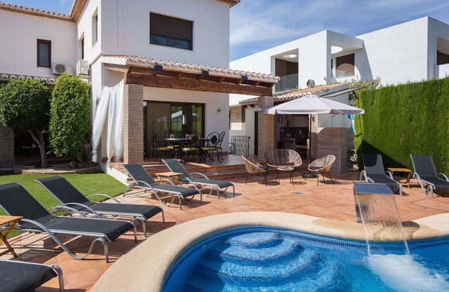 Resort Villa Luny Gandia - Apartamento Vistas a la Piscina