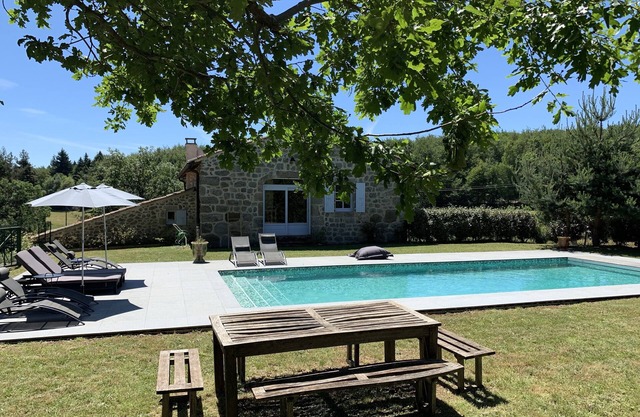 Restored Ardèche farm with heated pool