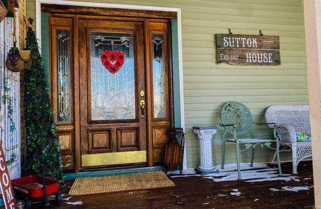 Restored historic home near ND and Amish Country
