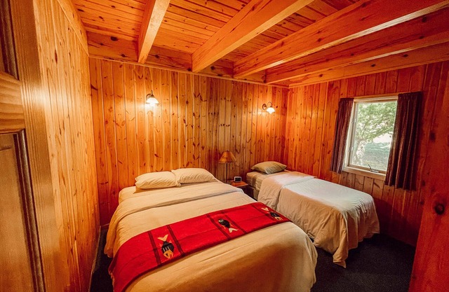 Reunion Cabin with Loft & Screen Porch at Resort - #1 Speciality Lodging in PR