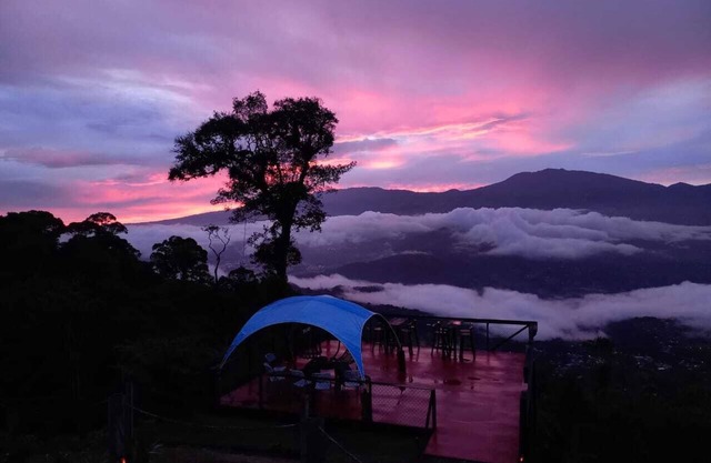 Reventazon River Mountain Lodge