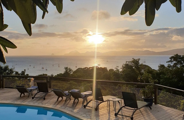 Rêves de Soleil: Sweet Sunset Lodge with panoramic sea view