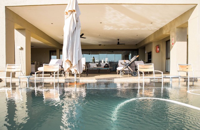 Rhino Ridge lodge in Mjejane Private Game Reserve