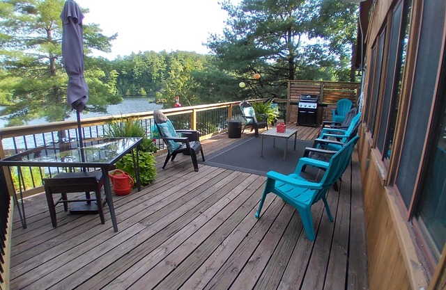 Rideau Lakes, Scott Island