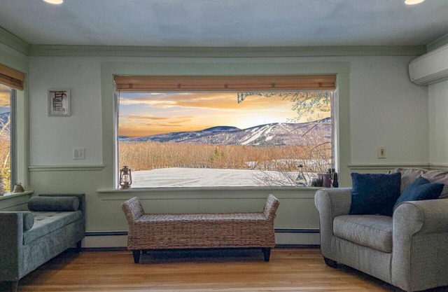 Ridge View Chalet | Incredible Views & Location