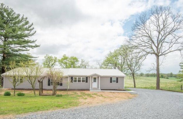 Ridges Side Villa with Hot tub | 3 Bed, 2 Bath