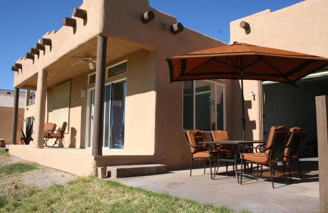 Rio Buena Vista Colorado River Home right on the Golf Course