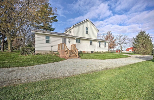 'Rise and Shine Farm' in Goshen w/BBQ & Fire Pit!