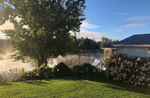 River Gem! A little piece of waterfront paradise with a cozy river home.