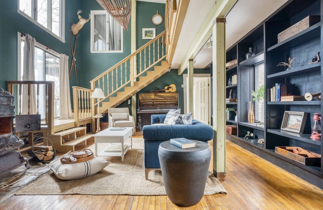 River Lodge by AvantStay | 11 BR Historic Estate w/ Pool & Views of Hudson!