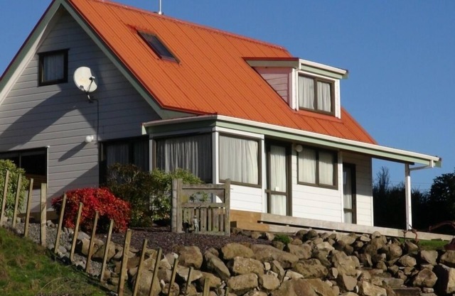 River View Cottage, nestled in a private setting