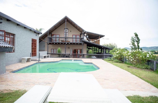 Riverbend Berg Lodge
