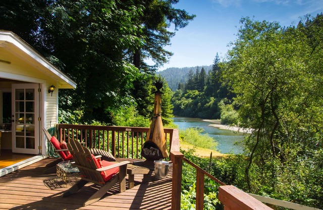 Riverfront Cottage in Wine Country - Seasonal River Access - Dogs Stay for Free!