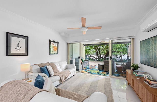 Riverfront Excellence! 2Bed/2Bath/2Car ~ West End