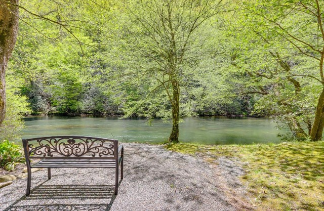 Riverfront Hayesville Retreat Fishing and Kayaking!