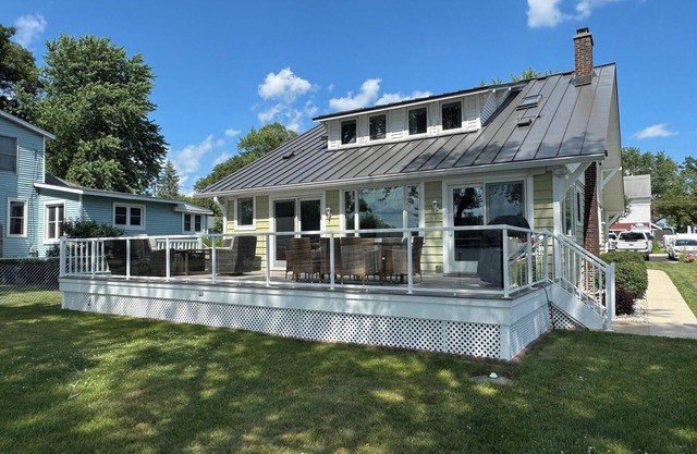 Riverfront Oasis with Fun + Relaxation for All, McHenry
