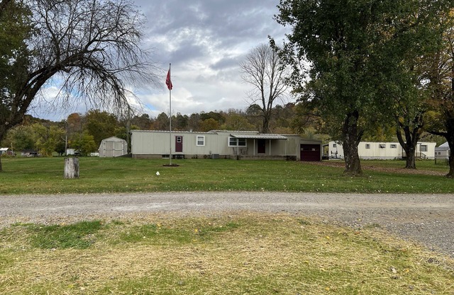 Riverfront property close to public hunting grounds