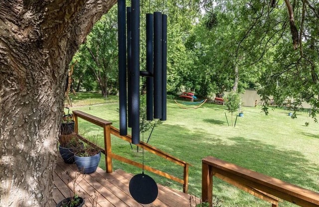 RiverNook Pet Friendly Zen River Retreat